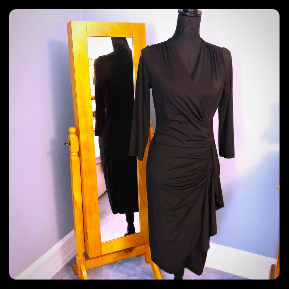 Great surplice style dress!